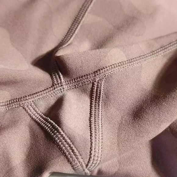 NIKE DRI-FIT Mauve camo infinasmooth medium supporting high rise 8 "length - Picture 6 of 16